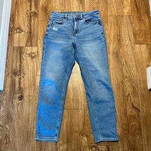 American Eagle Mom Jean